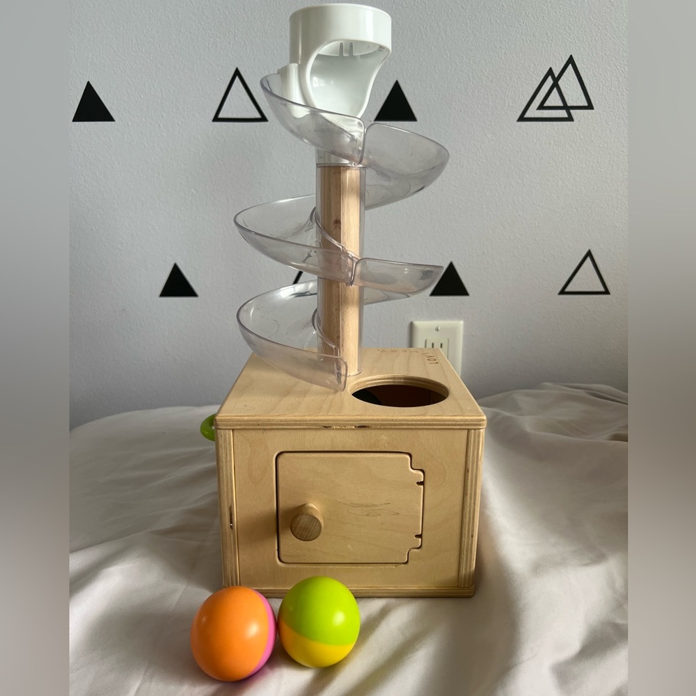 Lovevery Seek and Slide with two balls